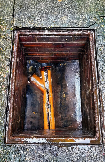 https://blockeddrainsmountlawley.com.au/uploads/2025/07/hero-blocked-sewers-39472.jpg