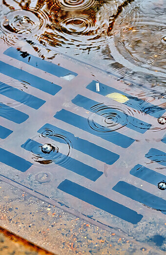 https://blockeddrainsmountlawley.com.au/uploads/2025/07/stormwater-drains-58152.jpg