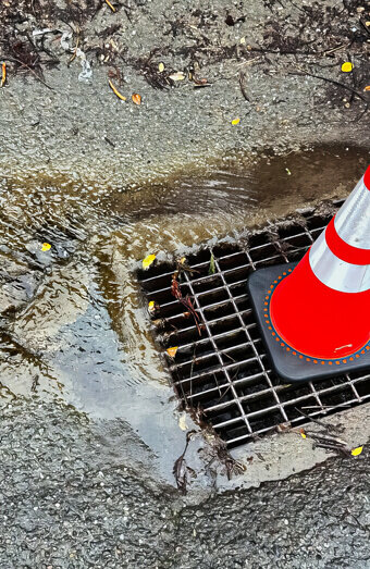 https://blockeddrainsmountlawley.com.au/uploads/2025/07/stormwater-drains-60987.jpg